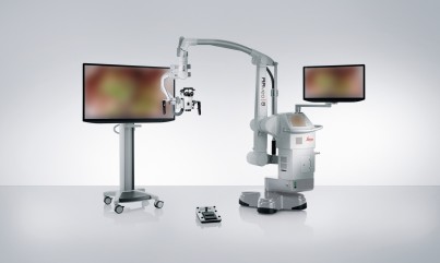 Leica robot blurred monitor
